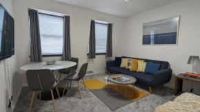 Charming & Quaint Old Compton Apartamento - Quiet Guests Only Allowed, No Parties Allowed, Over 25 years old or families